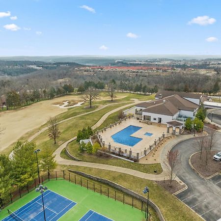 Personal Getaway. Golf Resort Gem. Great Location! Брэнсон Экстерьер фото